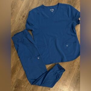 Allheart Luxe Supreme women’s scrubs set in royal blue